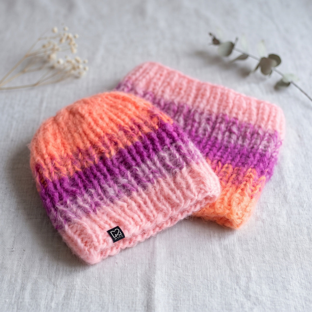 Modello per lavorare a maglia – cappello e scaldacollo in mohair grosso sfumato (ENG-DE-NL-ES-FR-IT-DA-SV-NO)