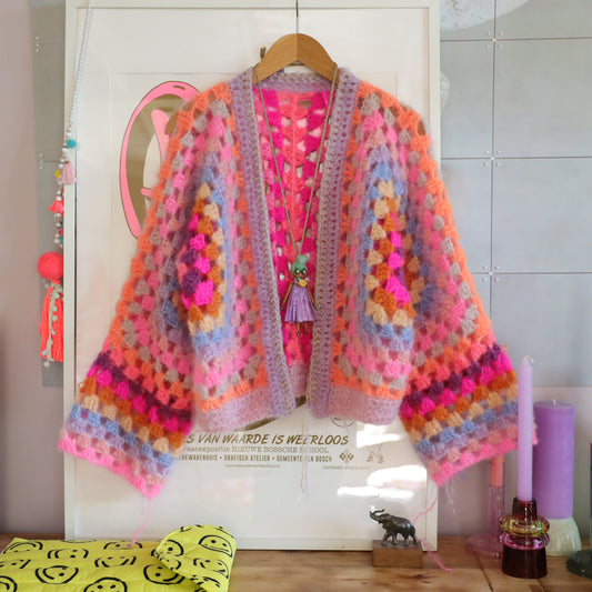 Crochet kit - MYPZ Hexagon Cardigan Pink Vibes (ENG-NL-DE)